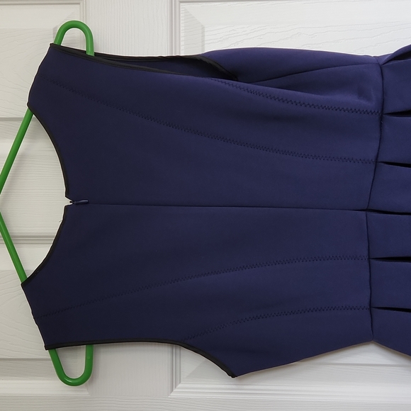 Forever 21 Dress 👗 - Picture 4 of 4